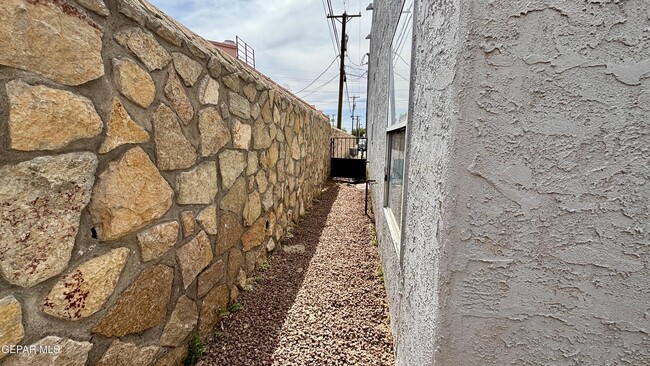 Building Photo - 5016 Conley Rd