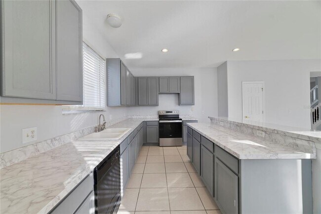 Building Photo - 2725 Portchester Ct