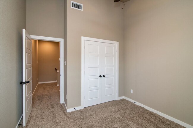 Building Photo - GORGEOUS 2 BEDROOM FOUR PLEX LOCATED IN MIDLOTHIAN ISD!