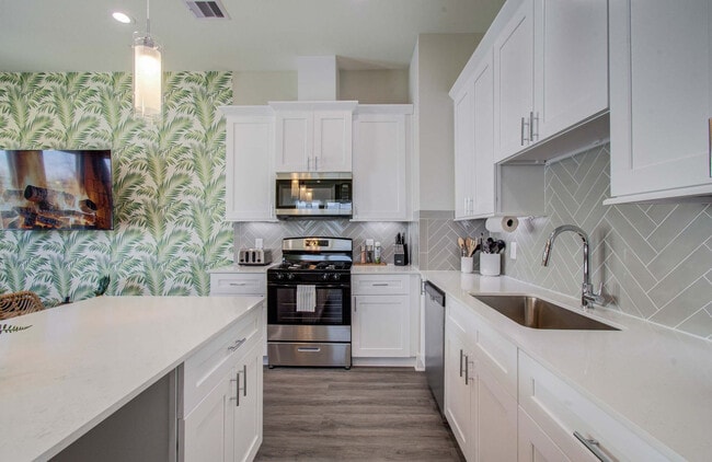 Building Photo - 8320 Curry Rd