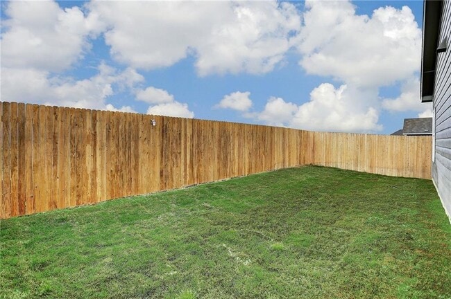 Building Photo - 251 Geode Glen