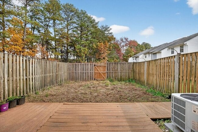 Building Photo - 47758 Devin Cir