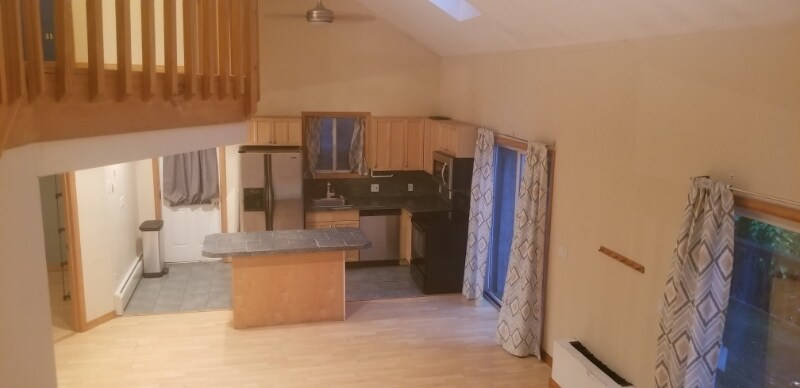 Building Photo - 12 Cornwall Pl