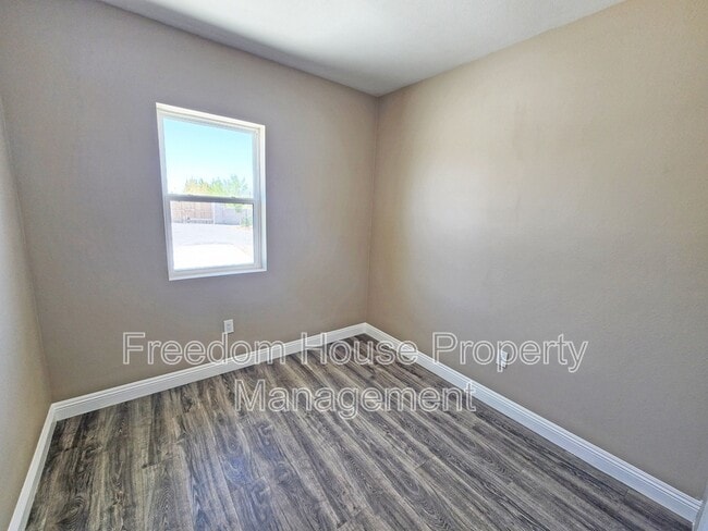 Building Photo - 1830 Casey Rd