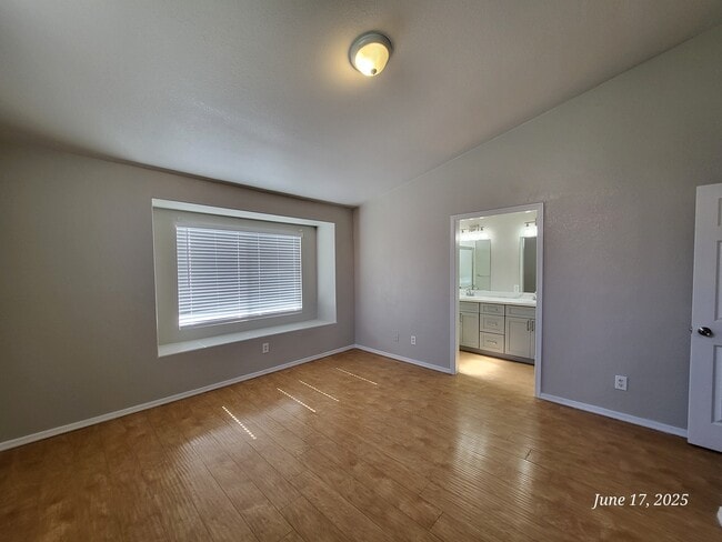Building Photo - 3564 Spring Shower Dr