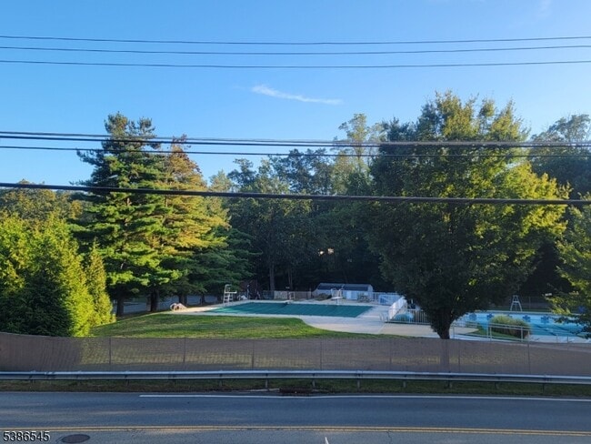 Building Photo - 59 Mendham Ave