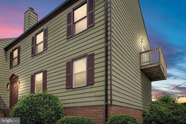 Building Photo - 12 Lafayette Sta