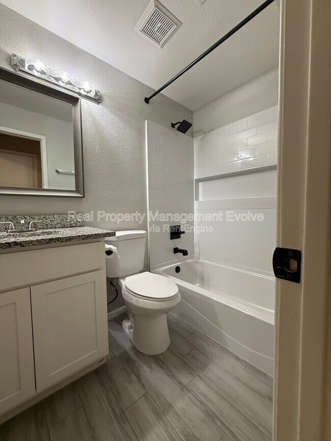 Building Photo - 18626 N 34th Ave