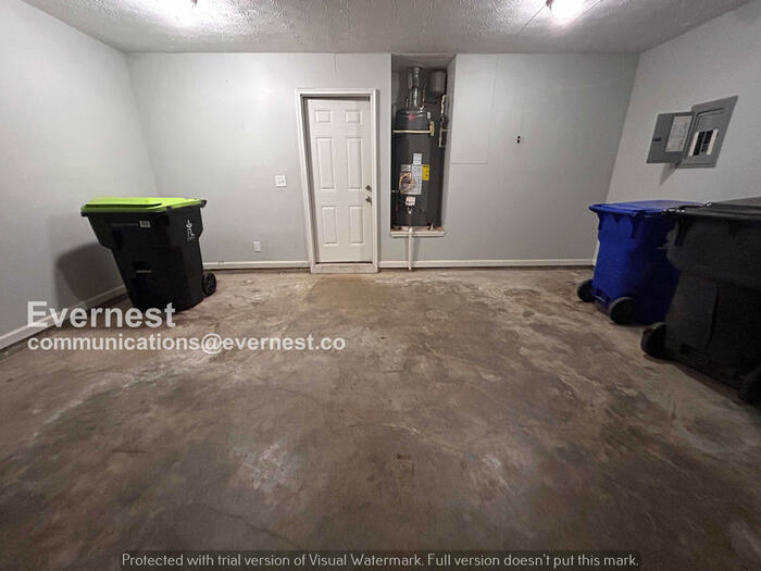 Building Photo - 3129 Far Emerald Land