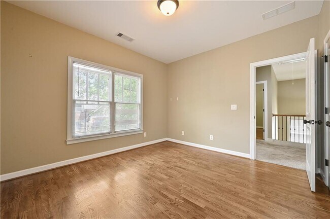 Building Photo - 4522 Gateway Ct