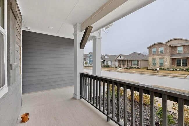 Building Photo - 2927 Brittlebush Dr