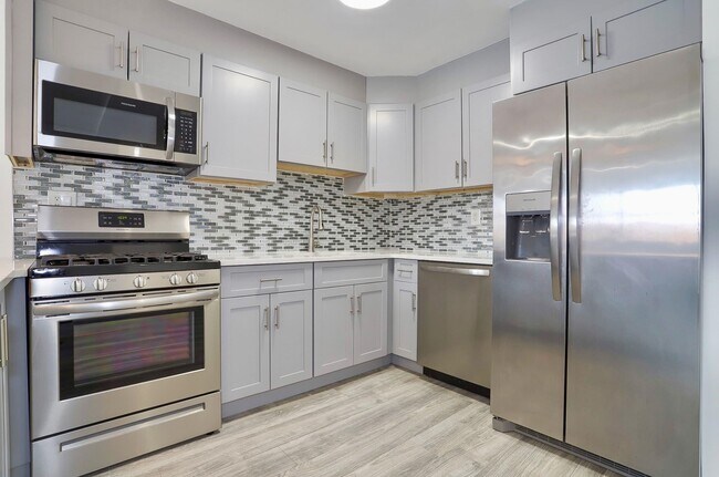 Building Photo - 7100 JFK Blvd E