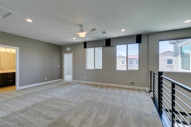 Building Photo - 1027 Whitworth Ave