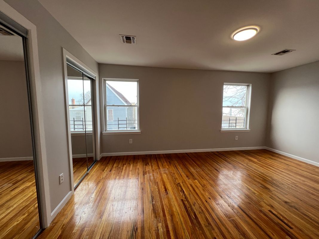 Building Photo - 33 McAdoo Ave