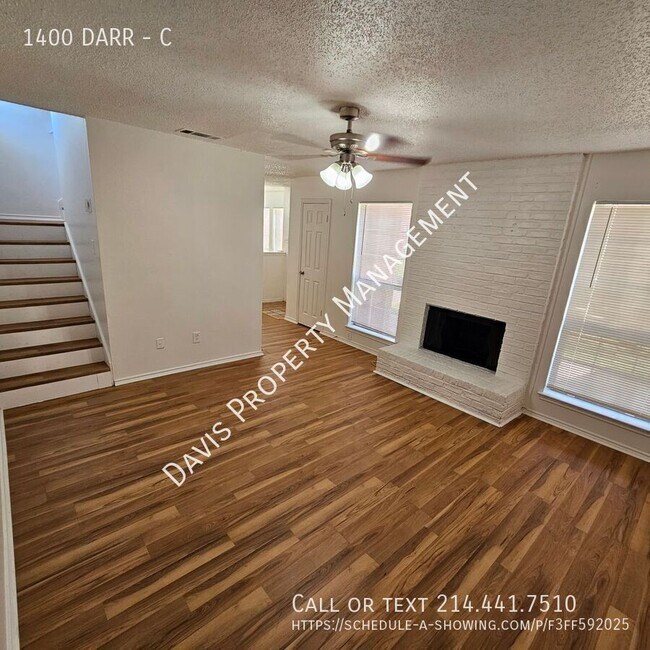Building Photo - 1400 DARR-C
