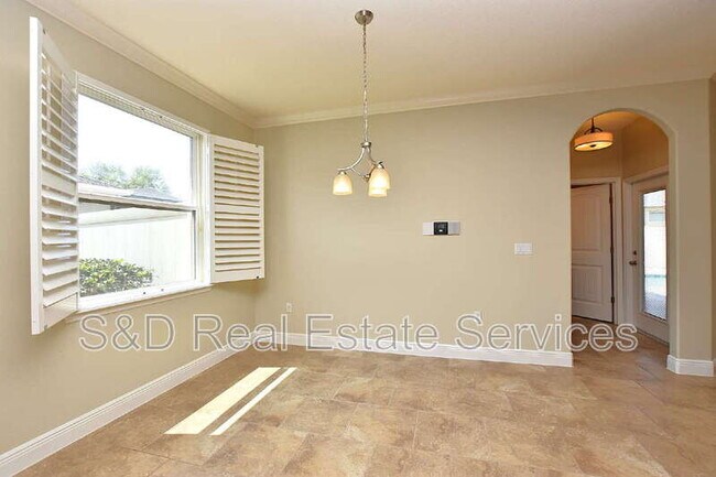 Building Photo - 1977 Wind Meadows Dr