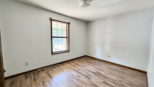 Building Photo - 1346 S Post Oak Rd