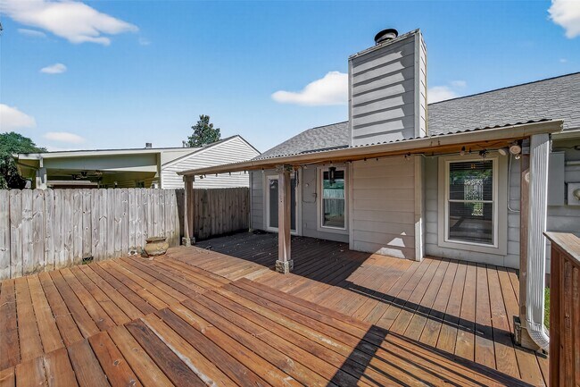 Building Photo - 2510 Old Fort Rd