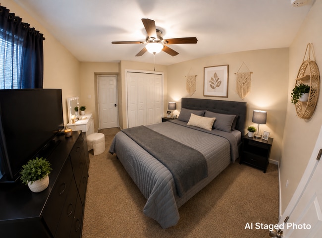 Building Photo - Large Fenced-in Backyard + Stainless Steel Appliances! Available August 5th!