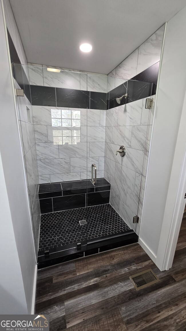 Building Photo - 1151 Stark Rd