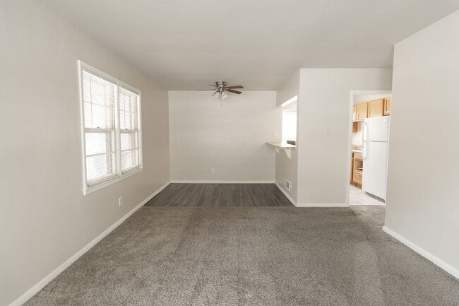 Building Photo - 5 Bed 2 Bath House