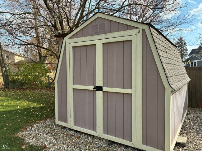 Building Photo - 7687 Madden Ln