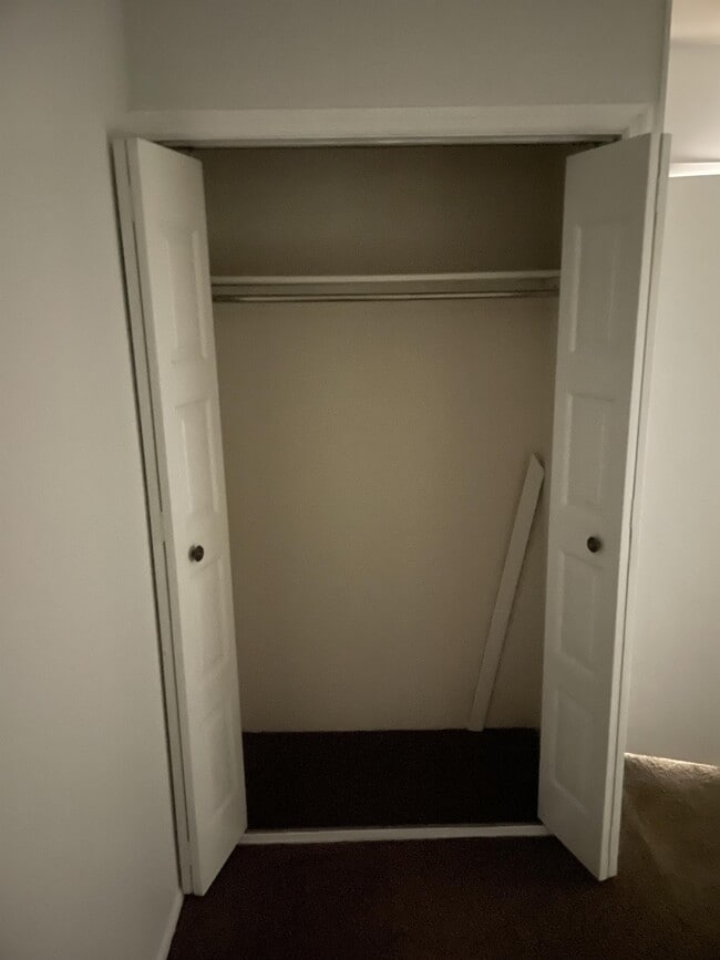 Building Photo - 66 Banner Ct