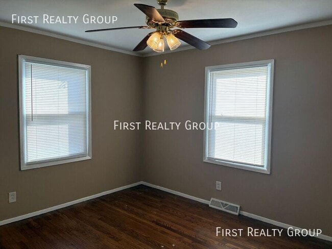 Building Photo - 81 Dayspring-