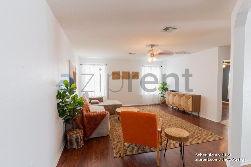Building Photo - 1705 Anise Dr