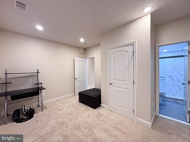 Building Photo - 41523 Cross Canter Dr