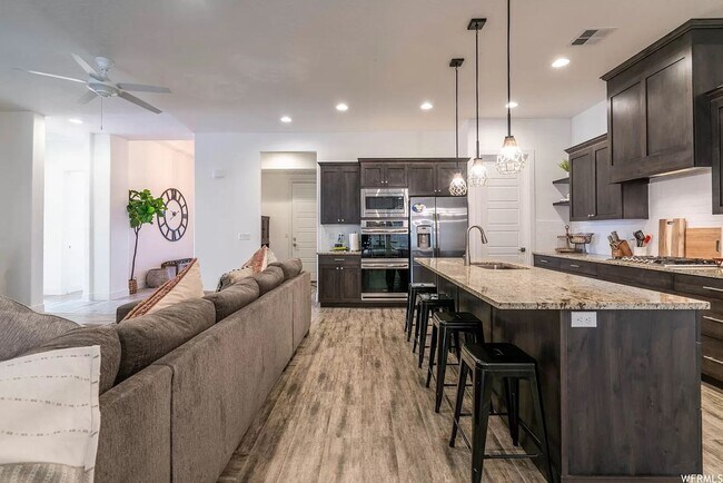 Building Photo - PETS ALLOWED!  Spacious & Modern 3-Bedroom Home for Rent Near Sand Hollow Reservoir