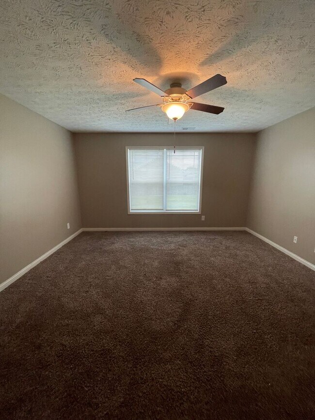 Building Photo - 3950 Austrian Ct