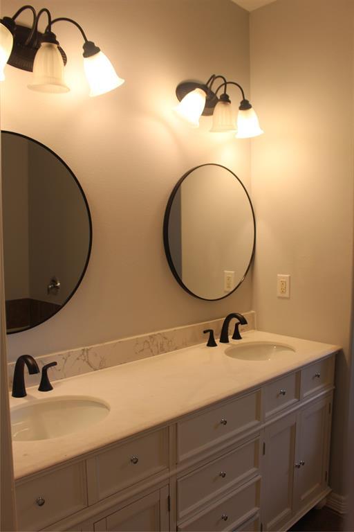 Building Photo - 21339 Sweet Grass Ln