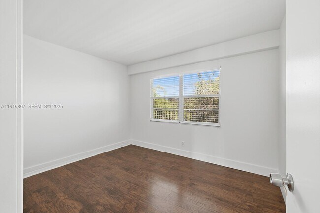 Building Photo - 12950 SW 4th Ct