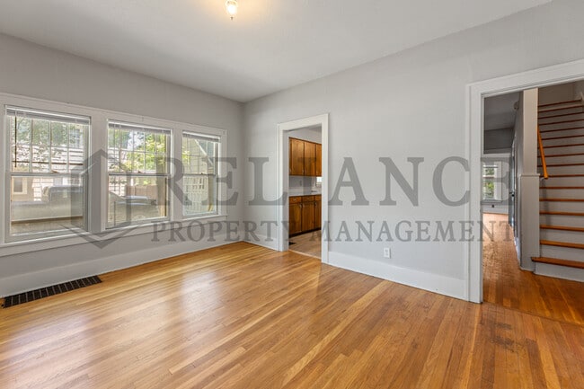 Building Photo - 448 N Fountain St