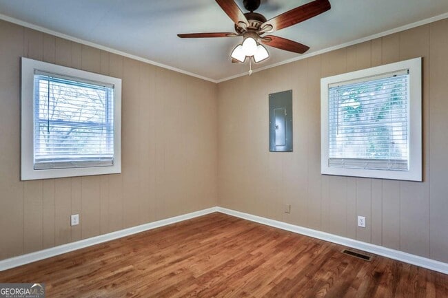 Building Photo - 680 North Ave