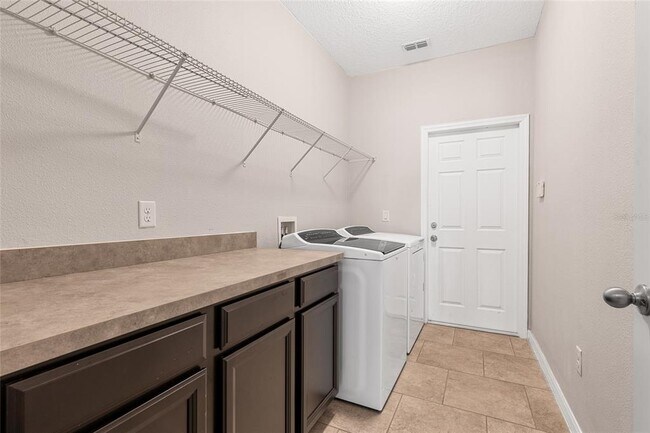 Building Photo - 14903 Fells Ln