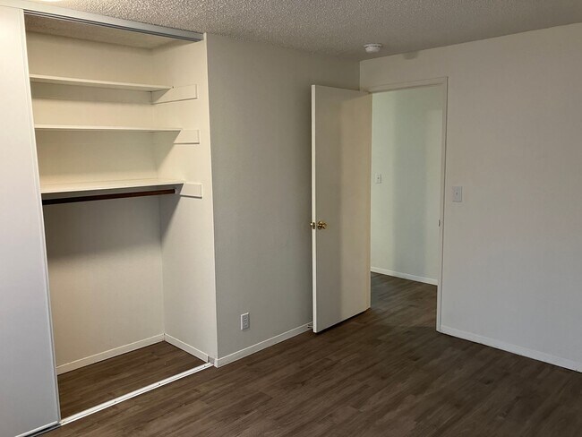 Building Photo - Remodeled Two Bedroom Duplex in North Sale...