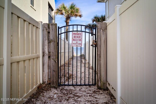 Building Photo - 650 Ponte Vedra Blvd