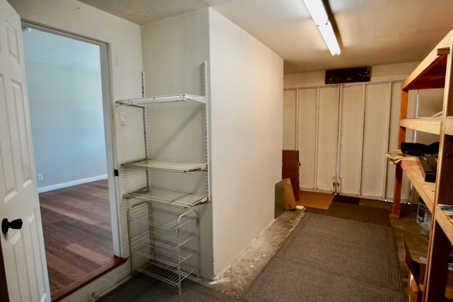 Building Photo - 18420 Crest Ave