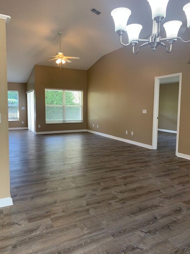 Building Photo - 1212 Moses Creek Ct