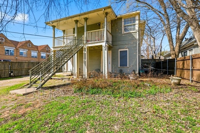 Building Photo - 4822 Worth St