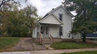 Building Photo - 506 N Sycamore St