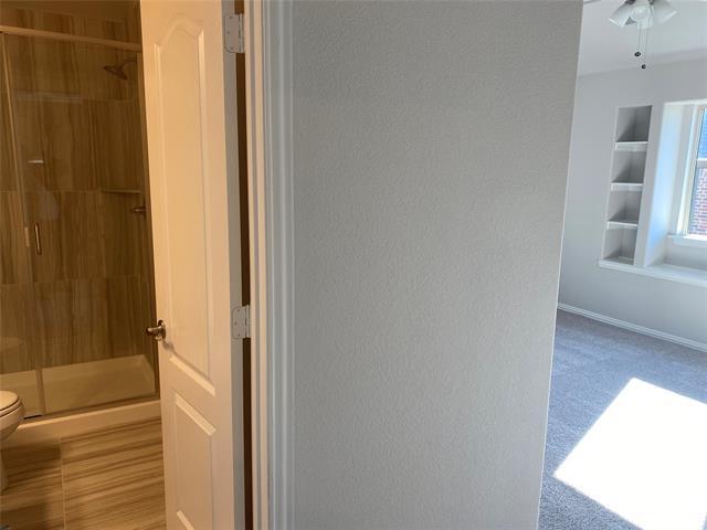 Building Photo - 1921 Emerald Vista Boulevard