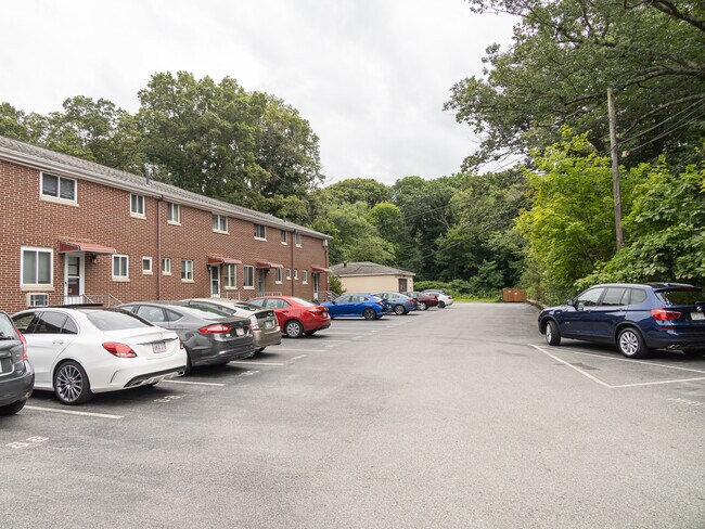 Building Photo - 89 Wilson Dr