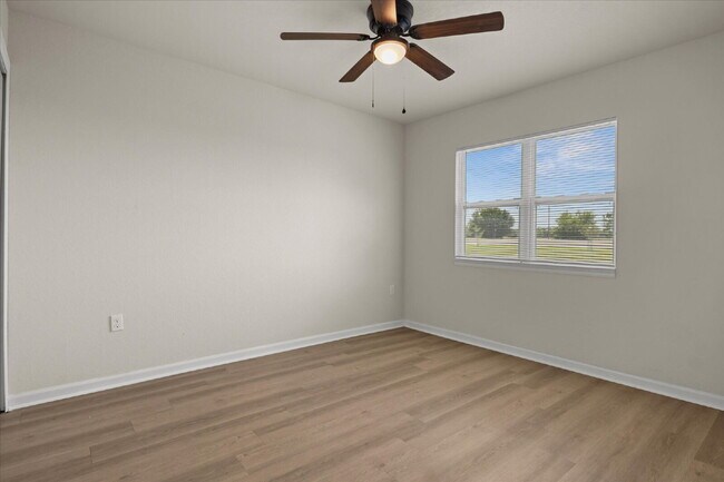 Building Photo - 260 Spanish Moss Cir