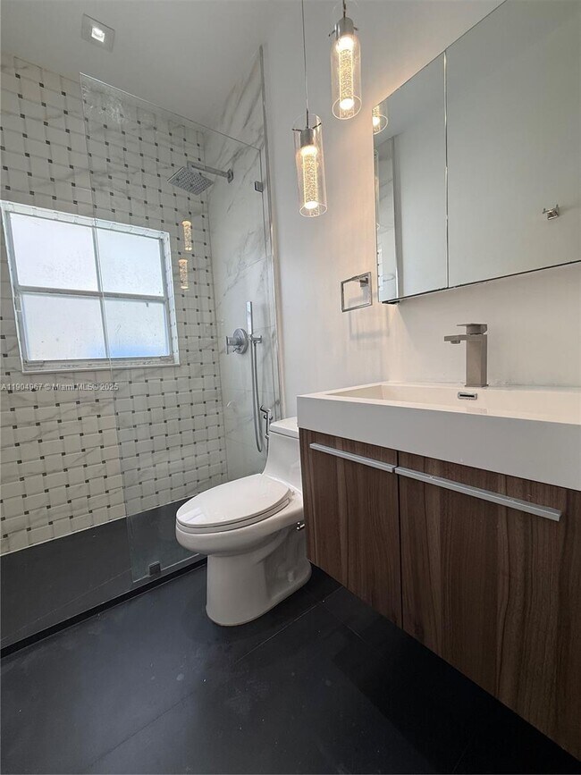 Building Photo - 8116 NW 199th Terrace