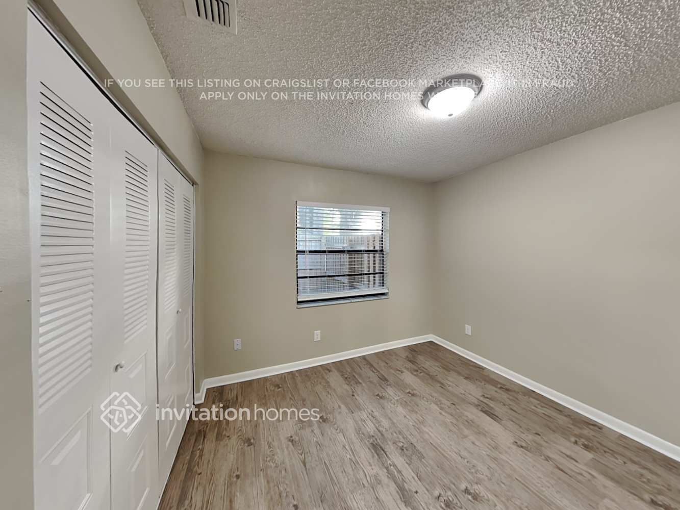 Building Photo - 11301 Hollyglen Dr