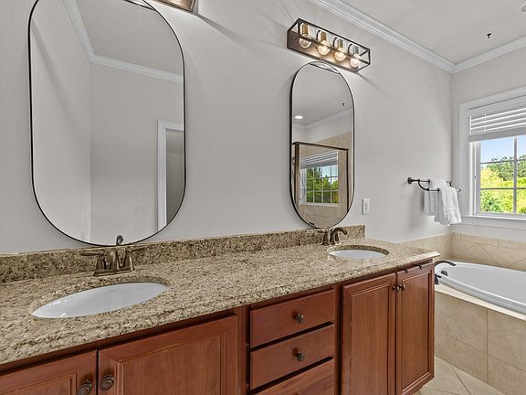 Building Photo - Build Equity While Leasing - Lease and Own...