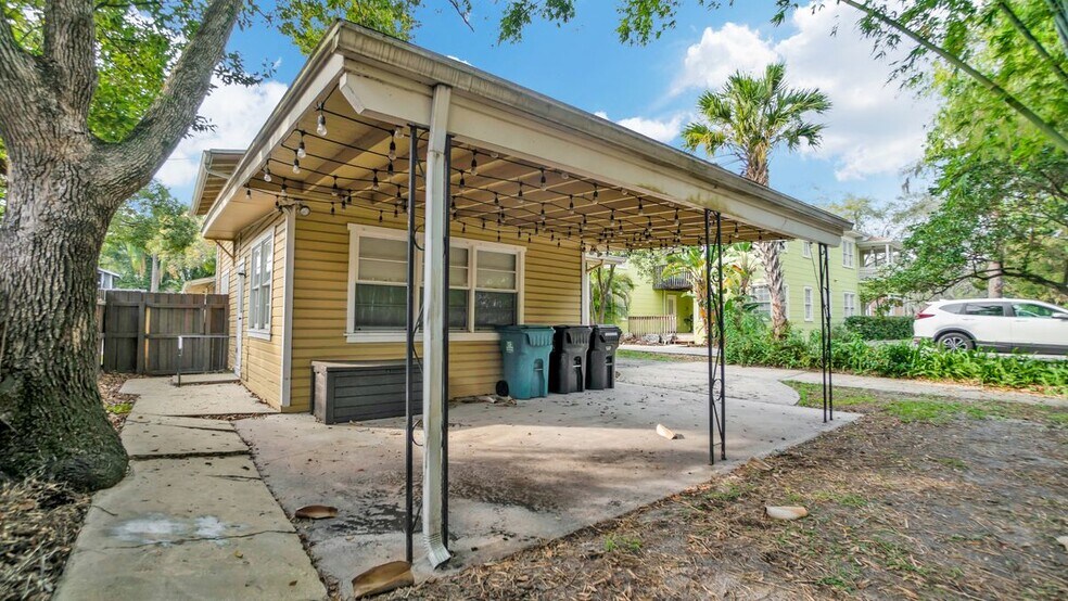 Building Photo - 341 Hillman Ave